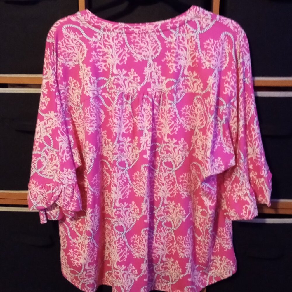 Lulu-B Pink and White Patterned Women’s Top